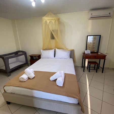 Althea Apartment Maroulas Экстерьер фото
