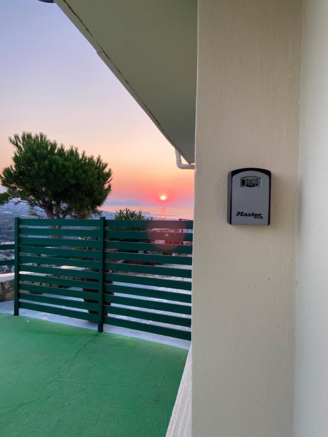 Althea Apartment Maroulas Экстерьер фото